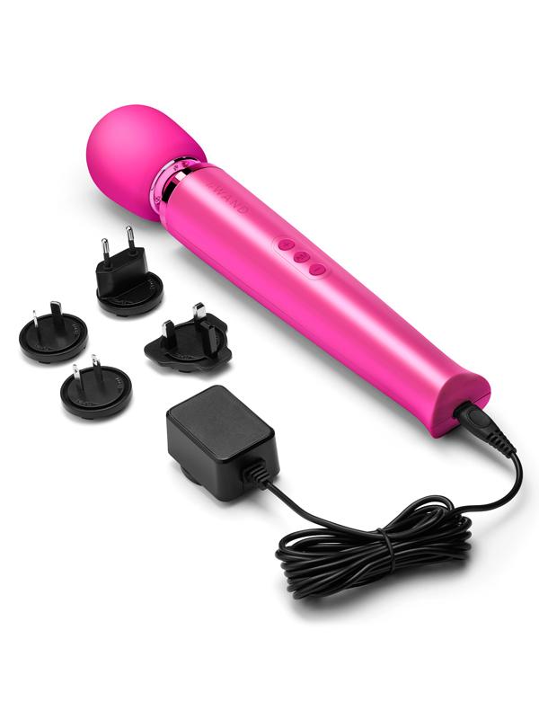 Le Wand Magenta Rechargeable Massager