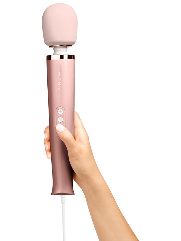 Le Wand Plug-in Vibrating Massager Rose Gold