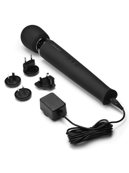 Le Wand Black Rechargeable Massager Black