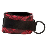 Scandal Universal Cuff Set Red