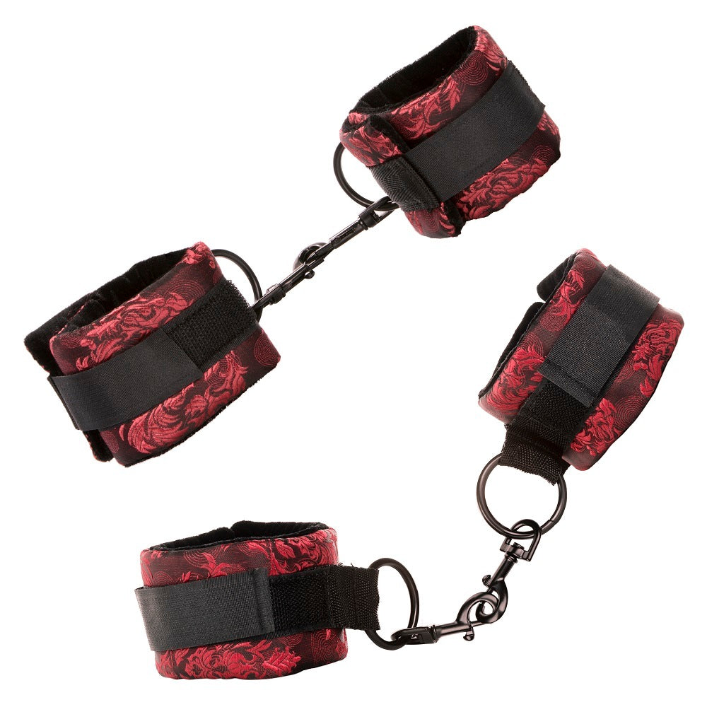 Scandal Universal Cuff Set Red