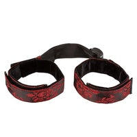 Scandal Bicep Restraint Red